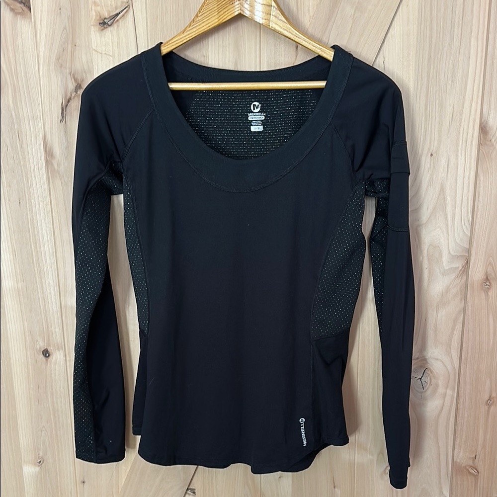 Women's Black Long Sleeve Top